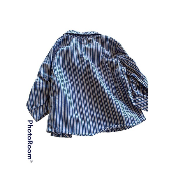 Baby DKNY Boys Longsleeve Button Down Shirt Sz 0-6 Months - Picture 2 of 2